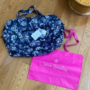 NEW Vera Bradley packable travel bag